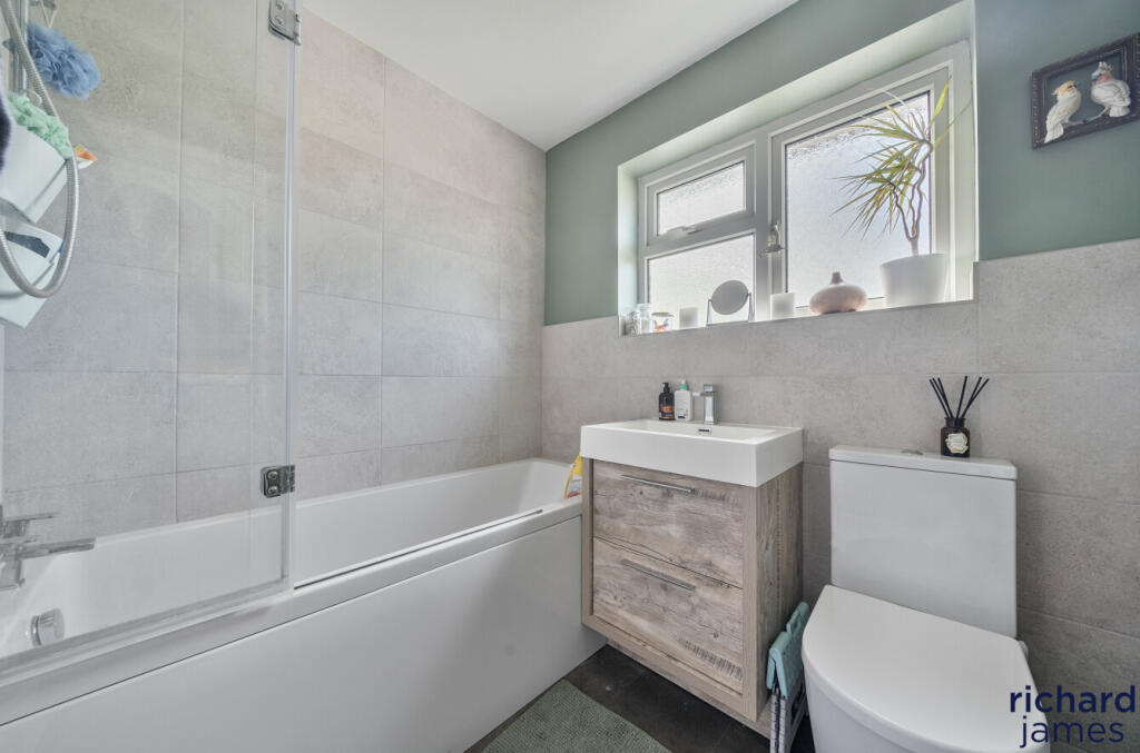 26b0aef4a6ef4c148831d3a7d4576b36