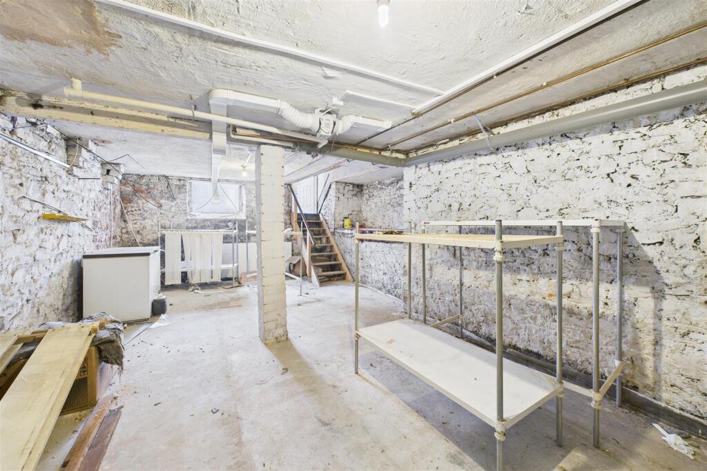 6 Osborne Villas, Kingsdown, Bristol BS2 8BP | Fre