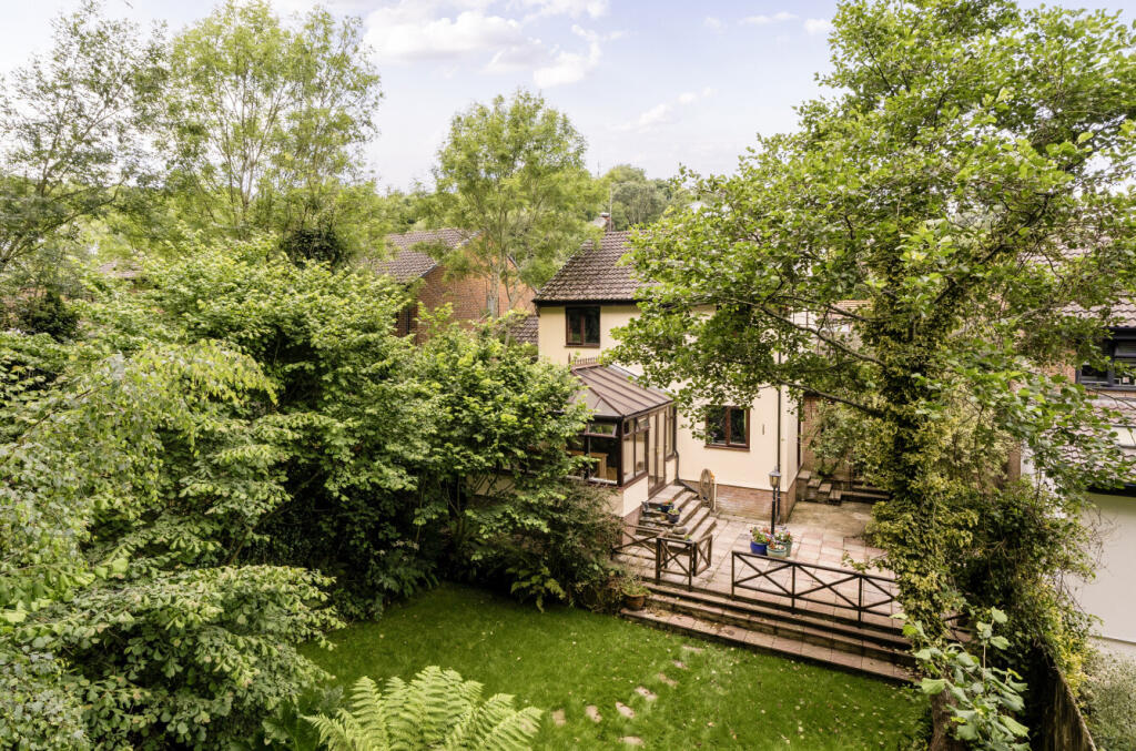 1314039-1-685d568...