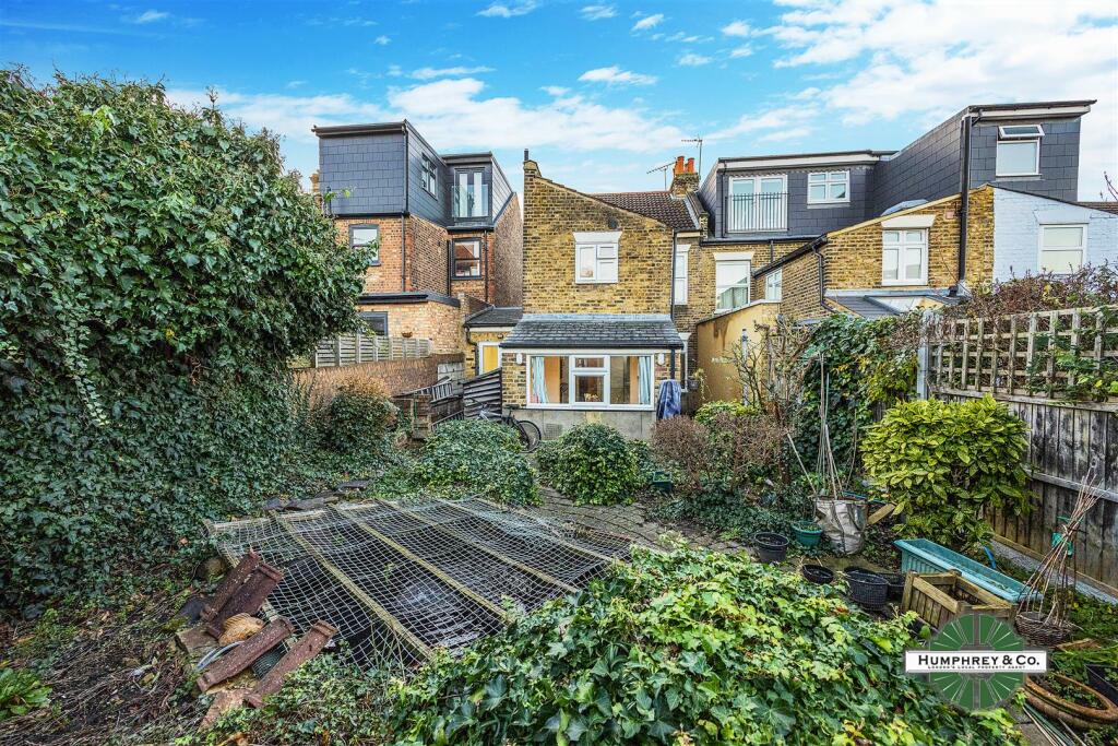 2   Brookdale Road -013.jpg