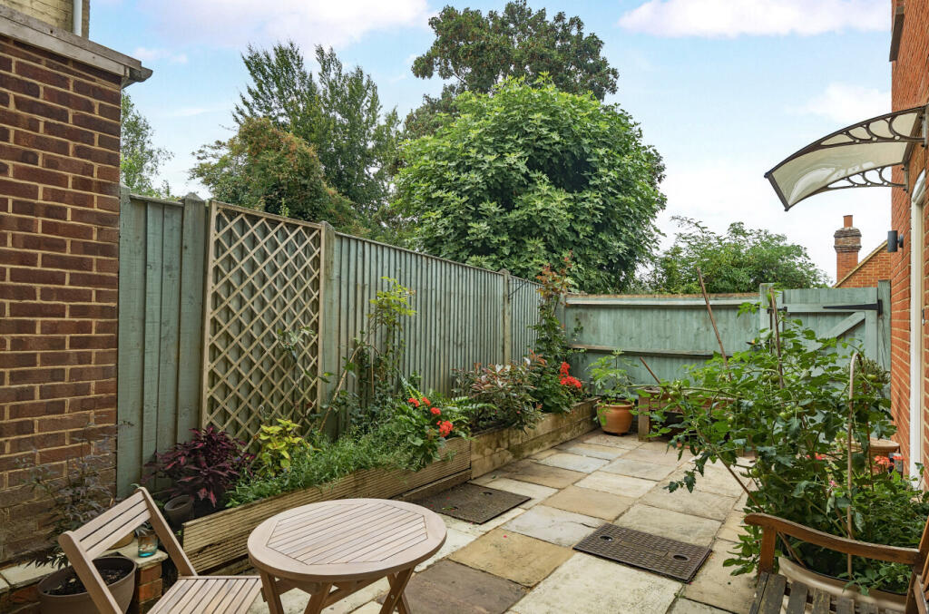 1339655-5-68a332e...