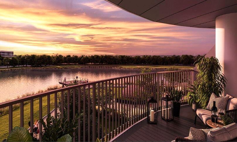 water-view-balcony-j-2