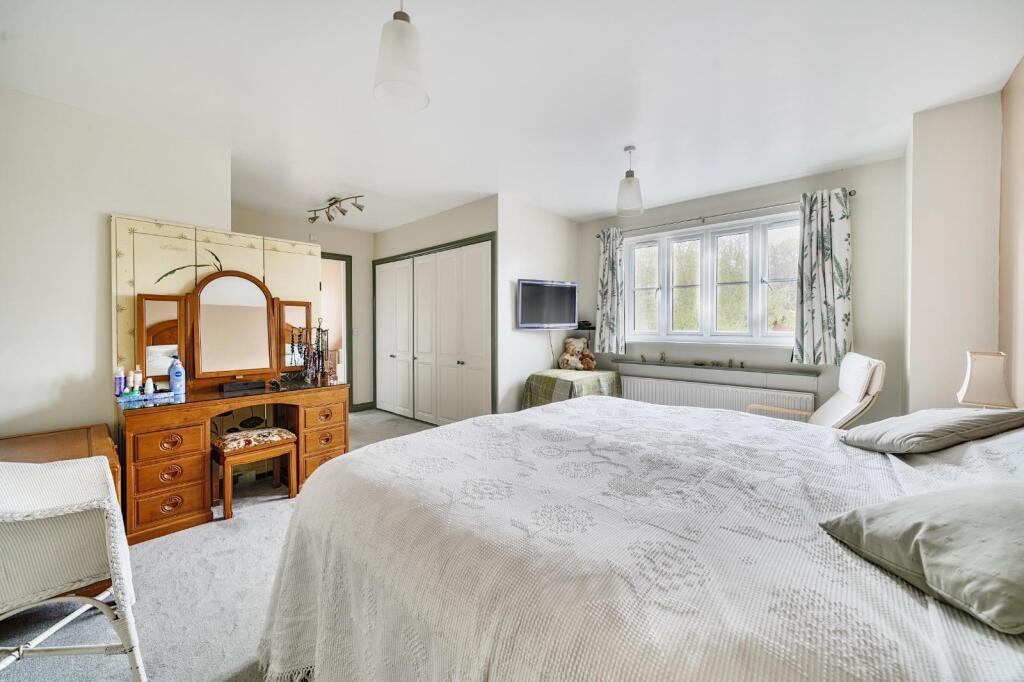 WhatsApp Image 2025-09-05 at 13.50.07 (3).jpeg