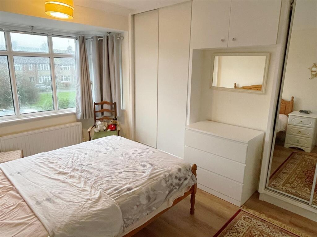 Bed 2.JPG