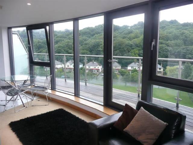 Living Dining Area