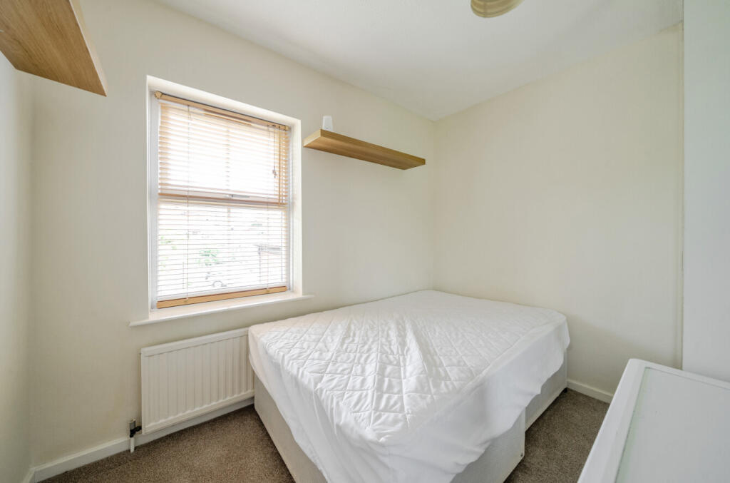 1303525-3-683efc2...