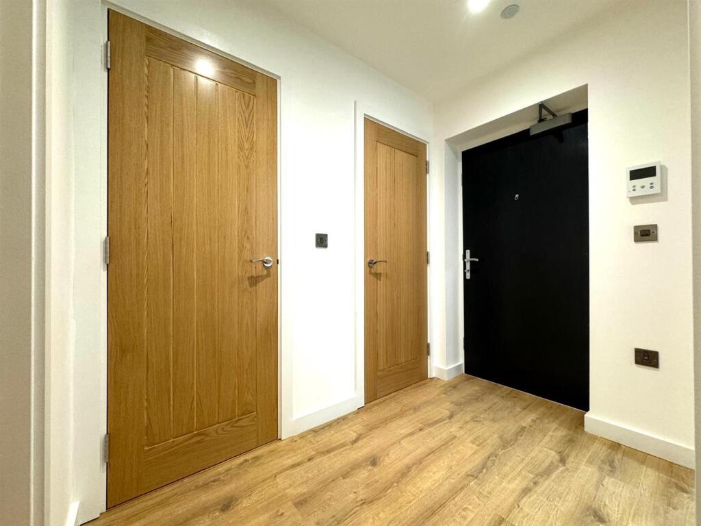 Hallway.jpeg