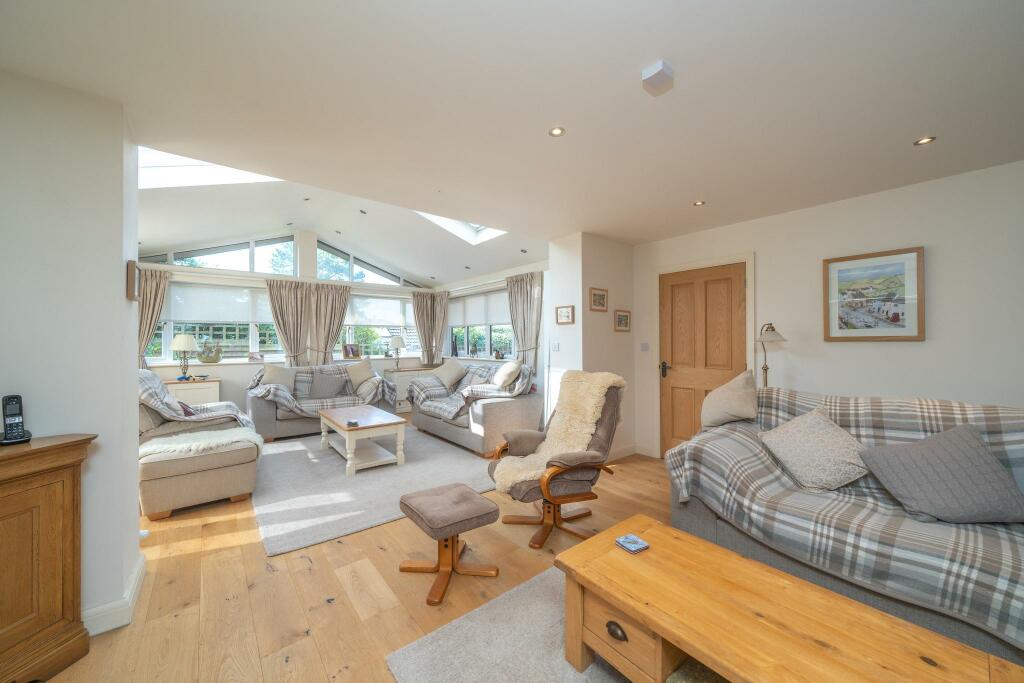Lounge into Orangery