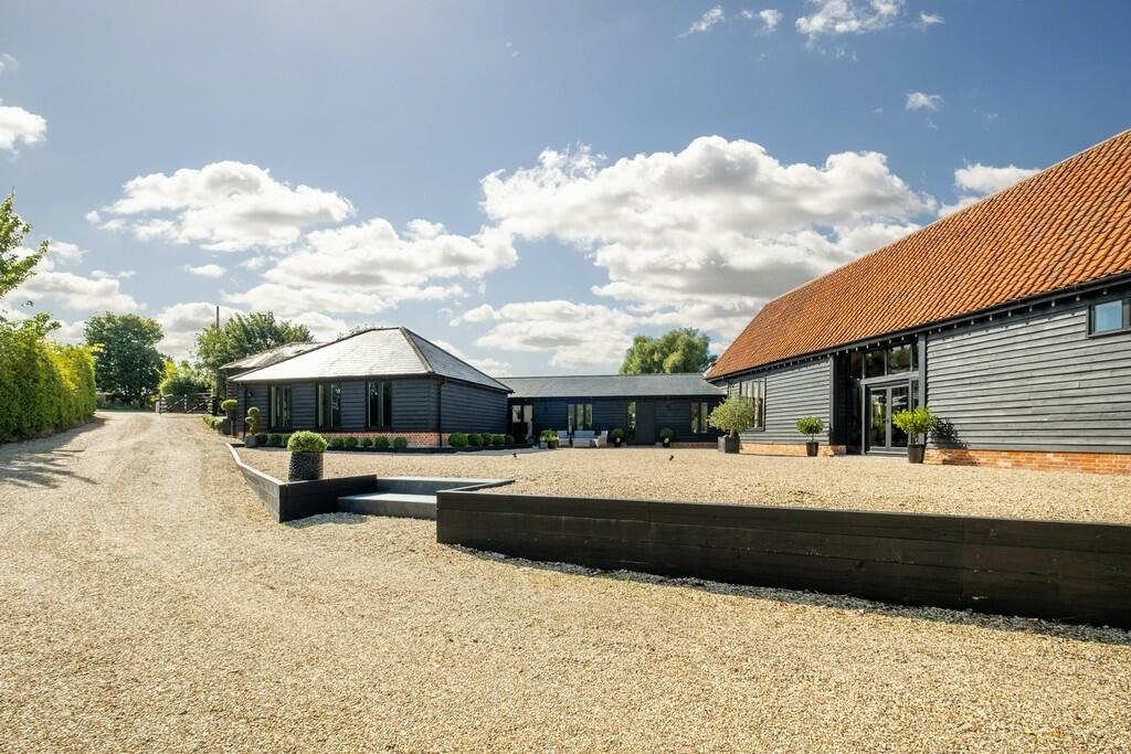 Bryers Barn-lowre...