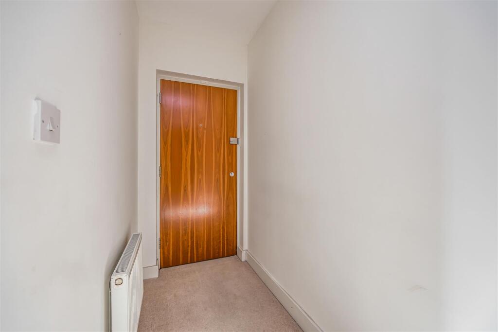 Flat 11, Ashcroft Court, 60 Winchester Road, Chand