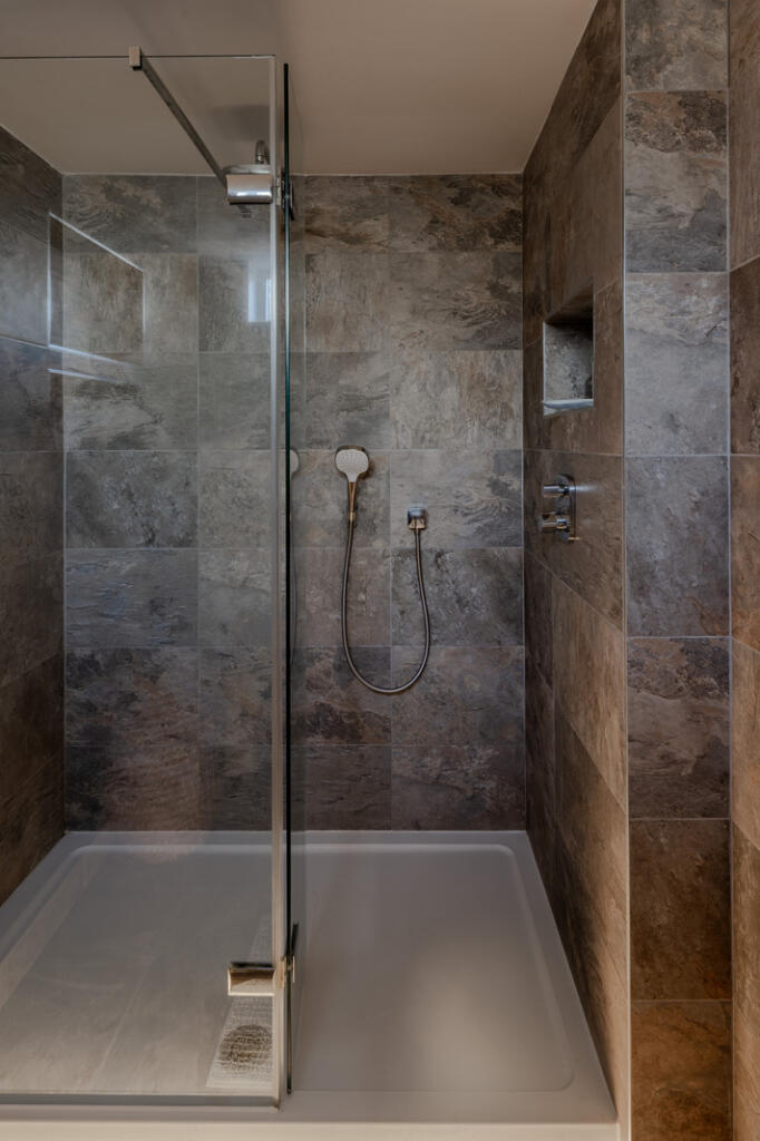 275006 - TMH_CROWN HILL-156.jpg