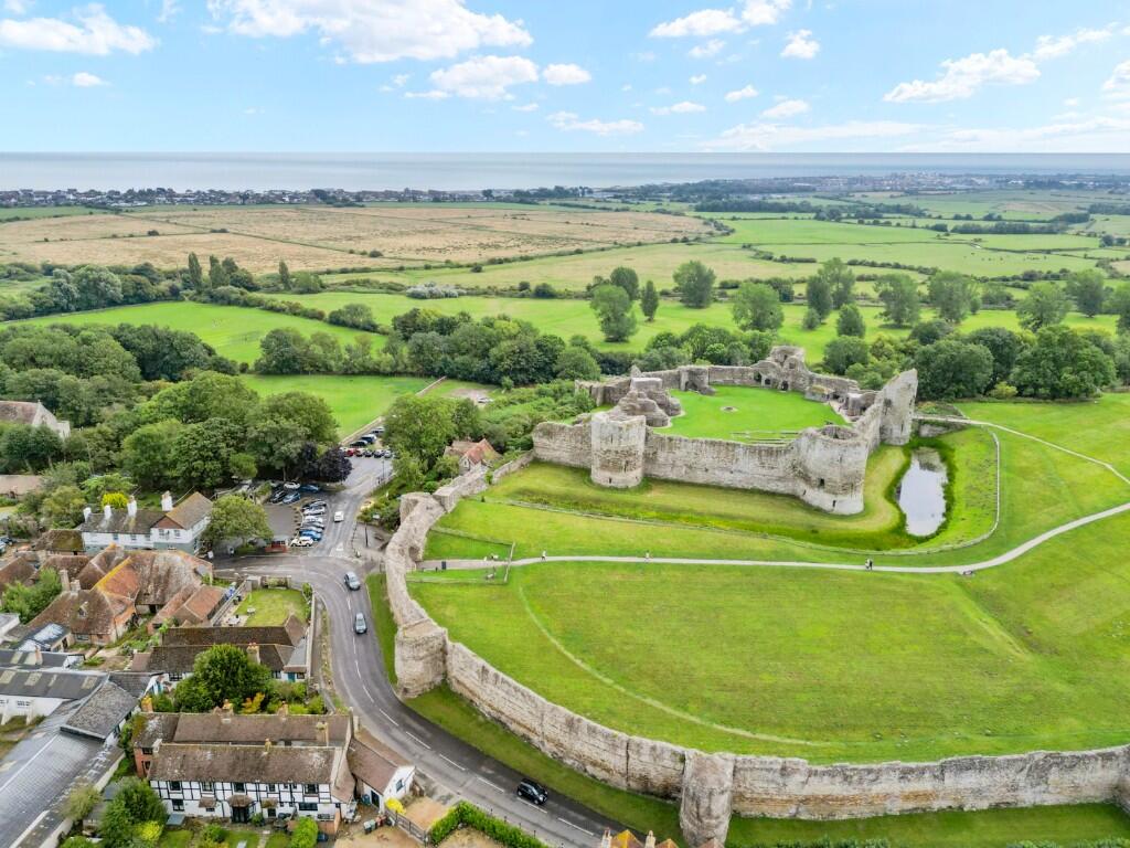 Pevensey Castle 