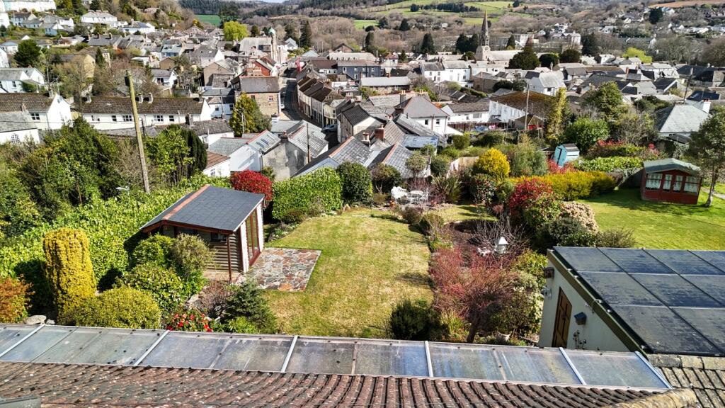 To Book A Viewing Call TPS Lostwithiel on 01208 87