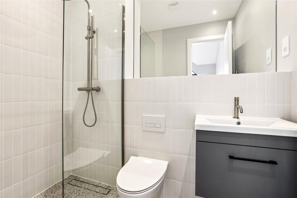 En Suite Shower Room