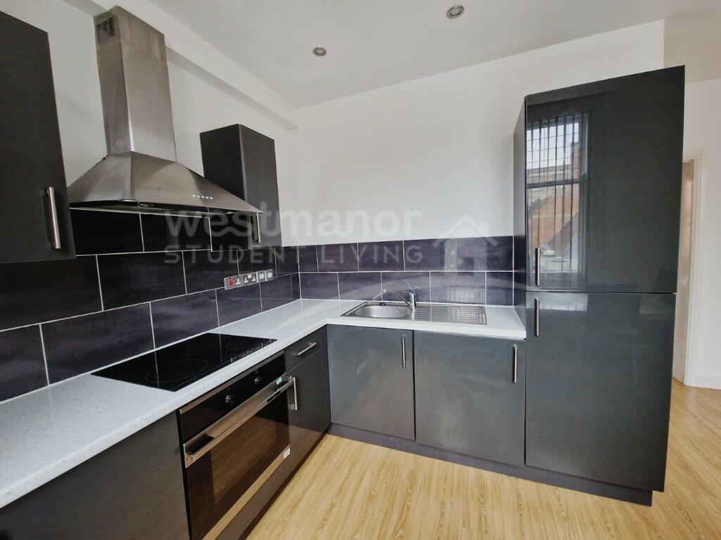 FLAT 4