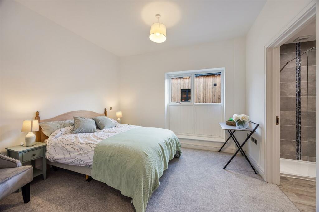 13 - Apple Orchard Staverton x2U.jpg