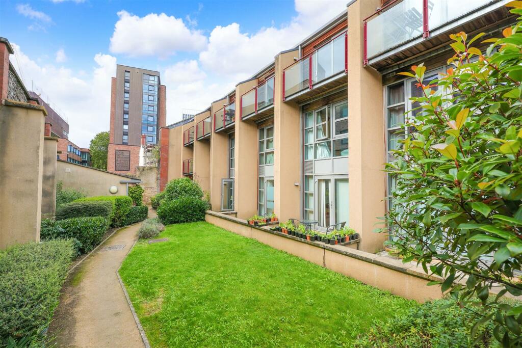 42 The Refinery 1.JPG