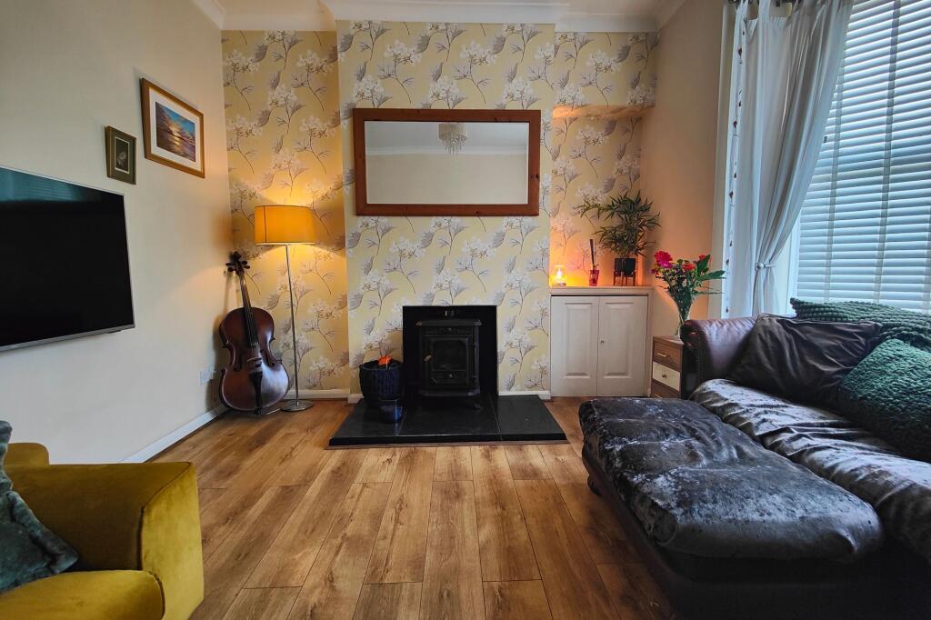 Large Lounge