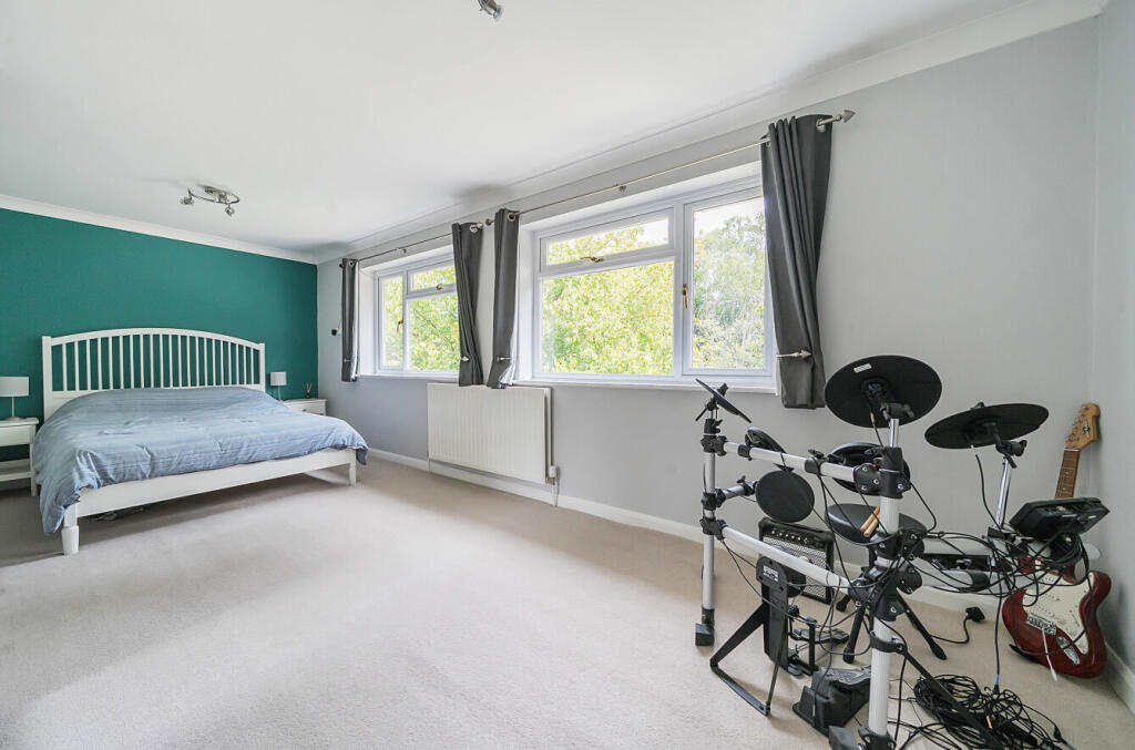 1335478-9-689600f...