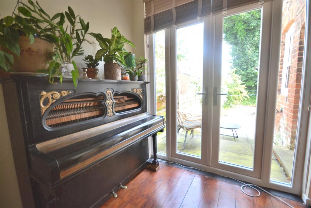 Shared Dining Room