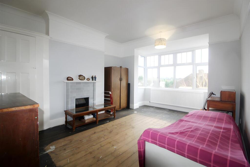 bedroom 2 e.jpg