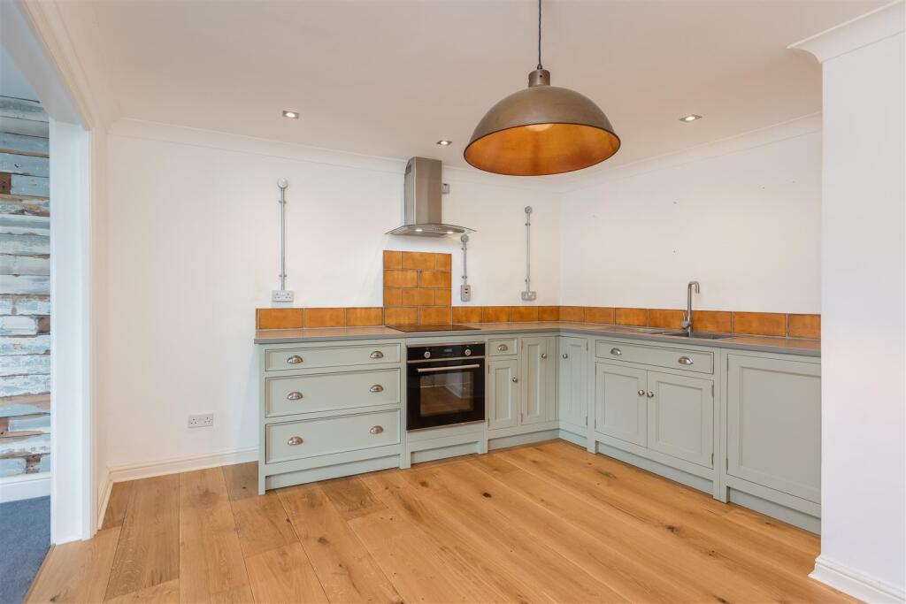 Bondgate 3 First Floor Apartment-10.jpg