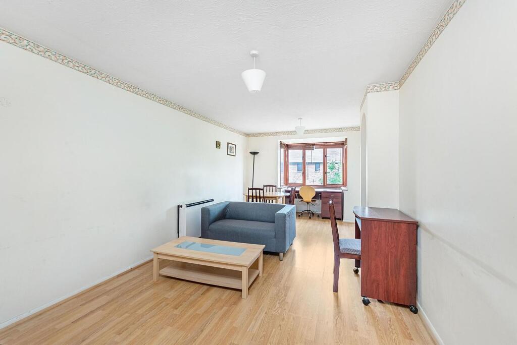 16969_rentmyhome__122_cotton_avenue_14_lo.jpg