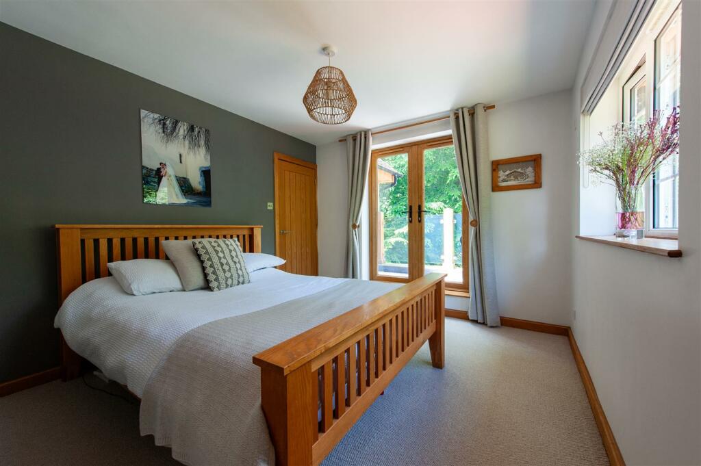 Bedroom 1...jpg