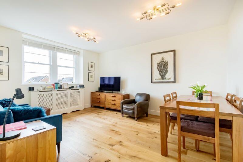 Sitting/Dining Room