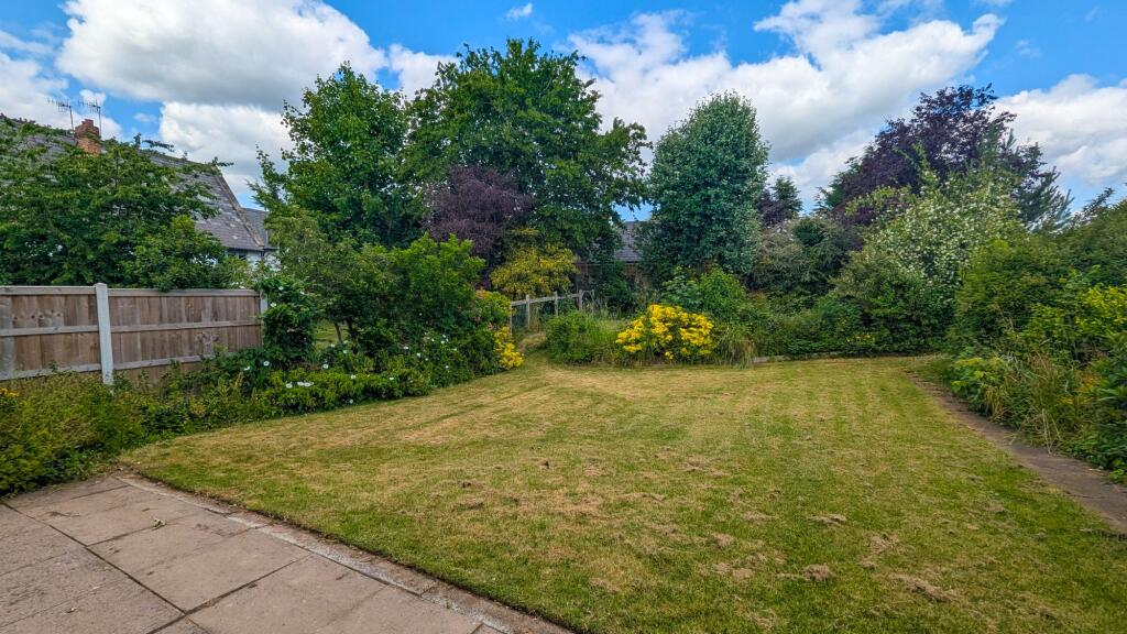 Pole Elm Close, Callow End, WR2