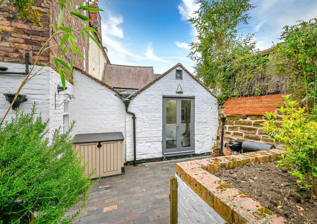 45 Hospital Street-32.jpg