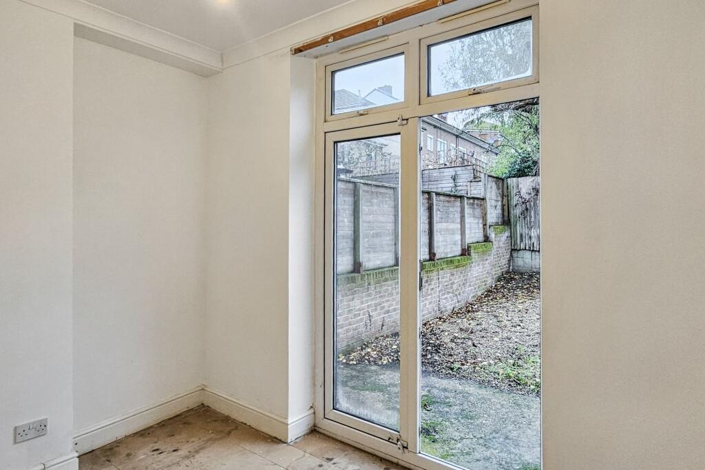 97A Stanlake Road, Shepherd's Bush, London W12 7HQ