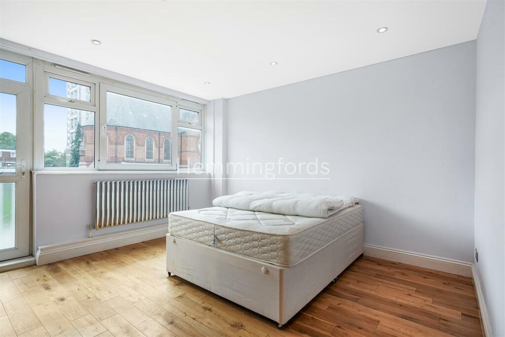 285_Fellows_Court_-9.jpg