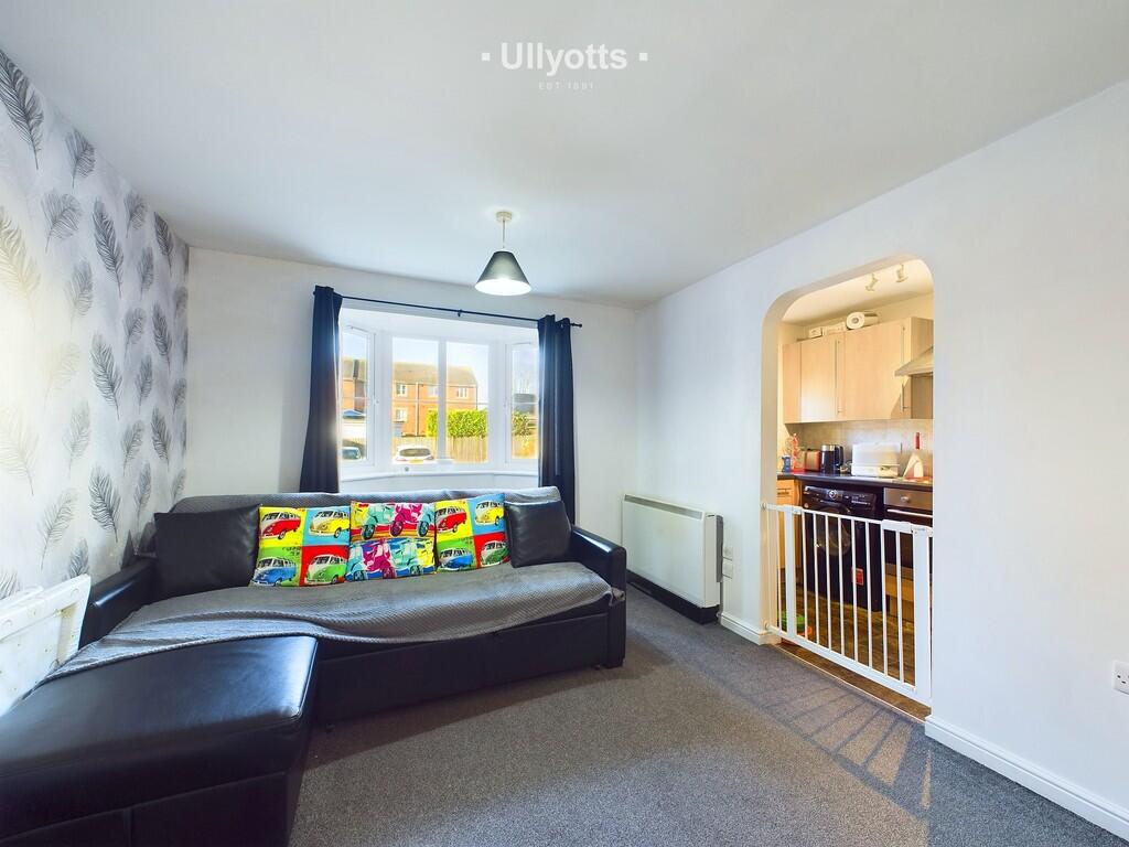 Lounge / Kitchen