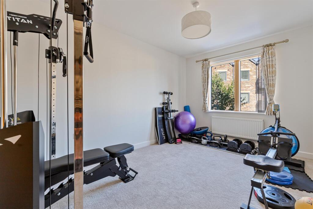 A21 - 18 Baltic Way Totnes - 250926.jpg