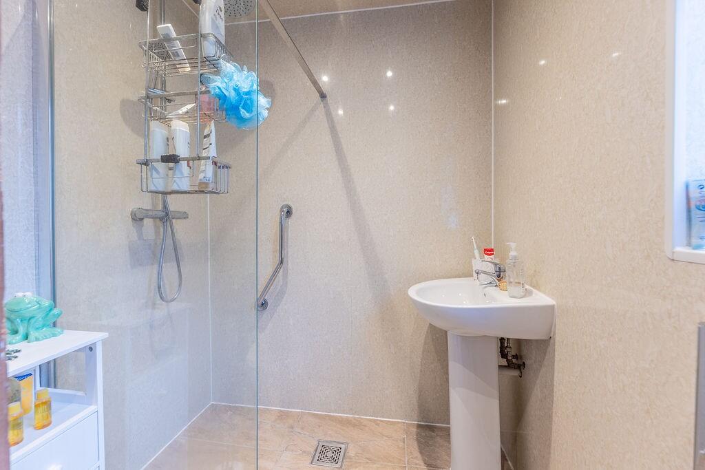 En Suite 1
