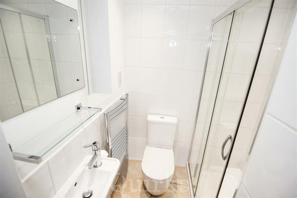 Ensuite.jpg