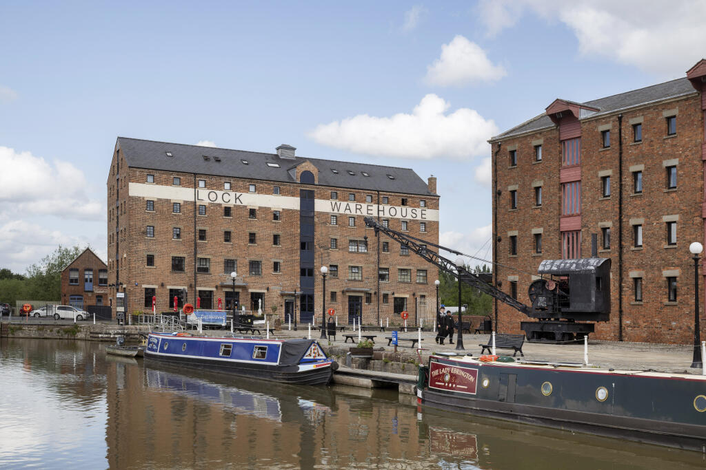 GLOUCESTER QUAYS