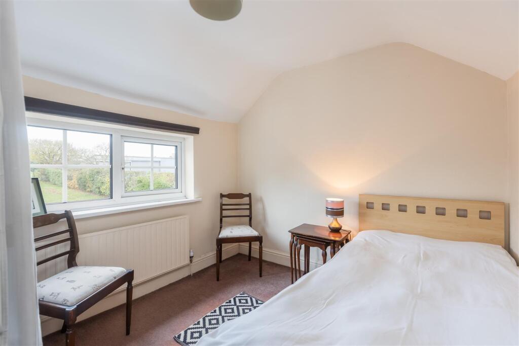 Westgate 25 Bedroom 3.jpg