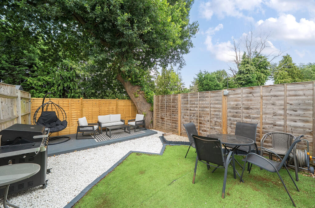 1316141-8-685d246...