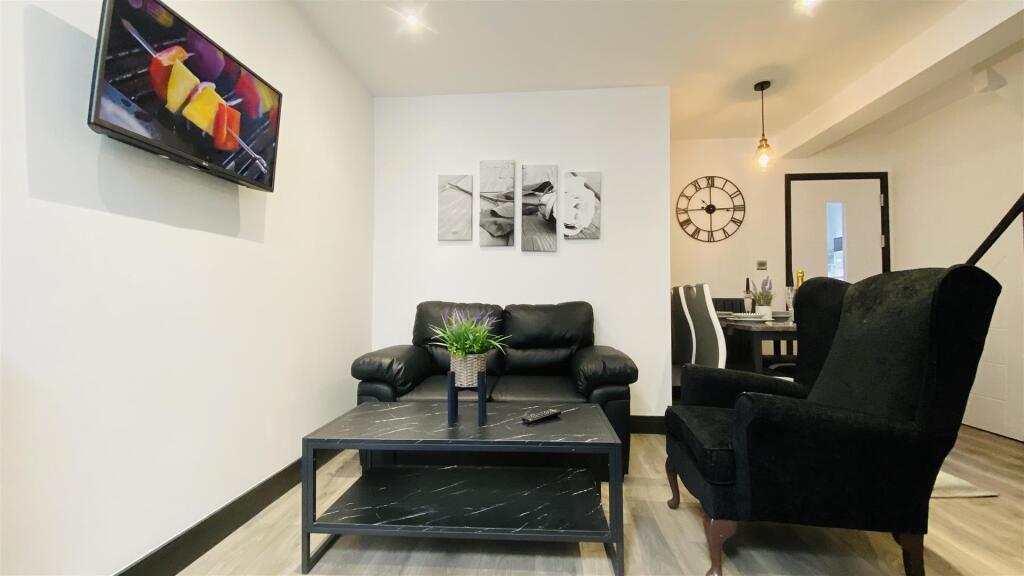 Kitchen/Lounge
