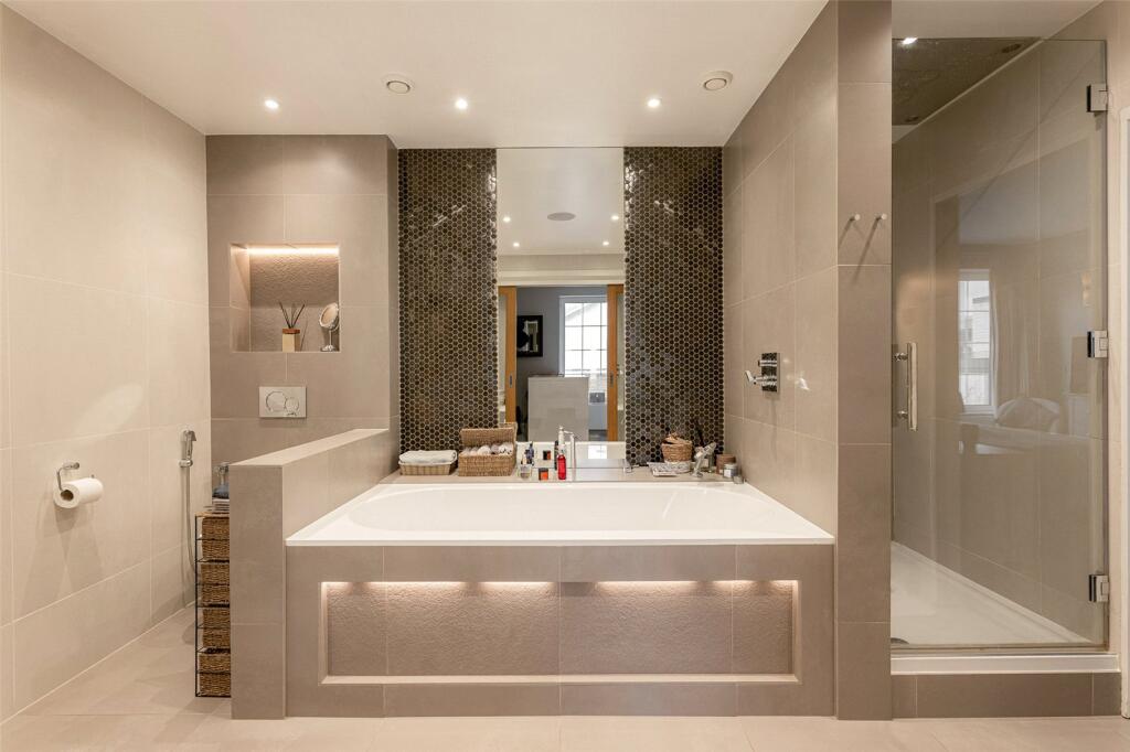 Principal Ensuite