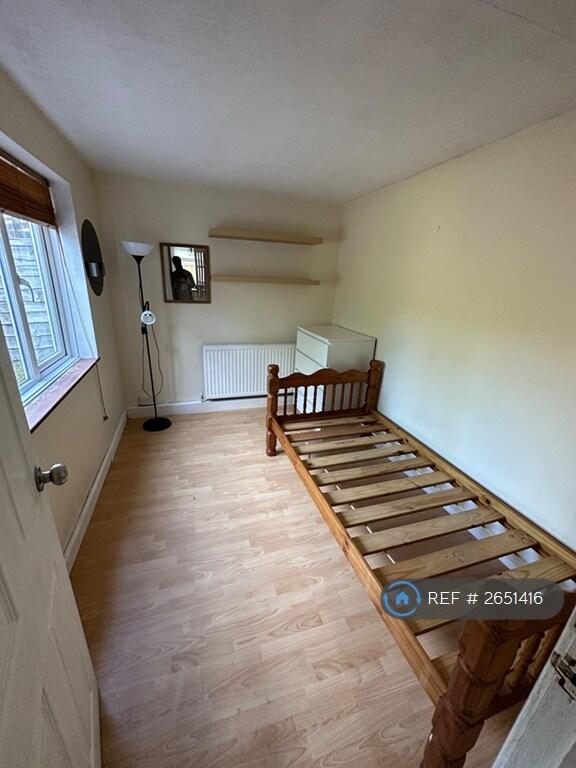 Bedroom4