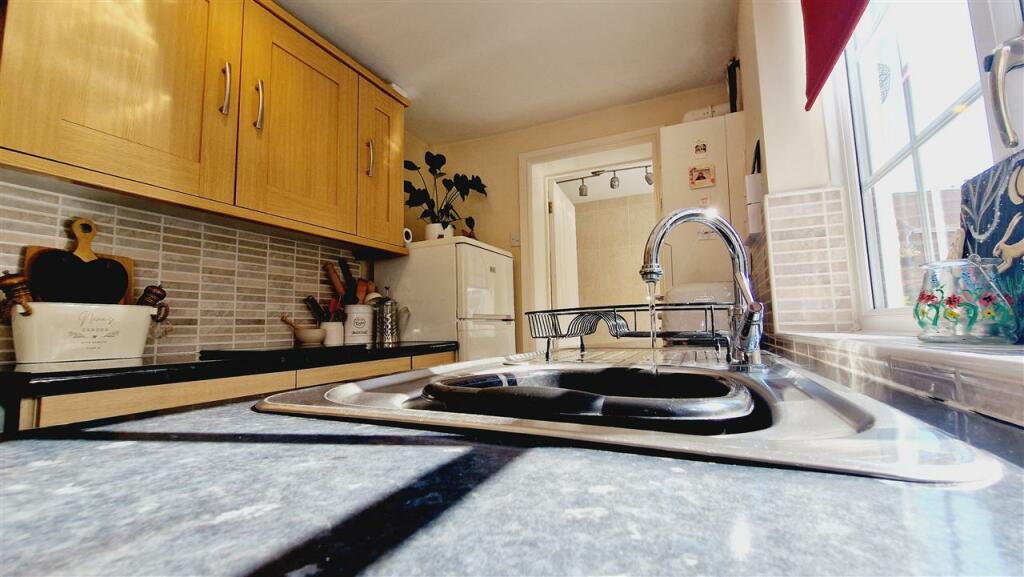 Kitchen 3
