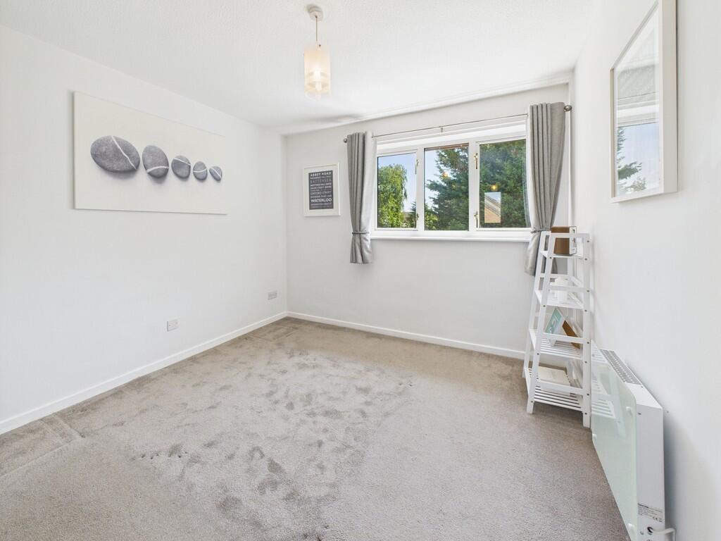 CAM02854G0-PR0413...