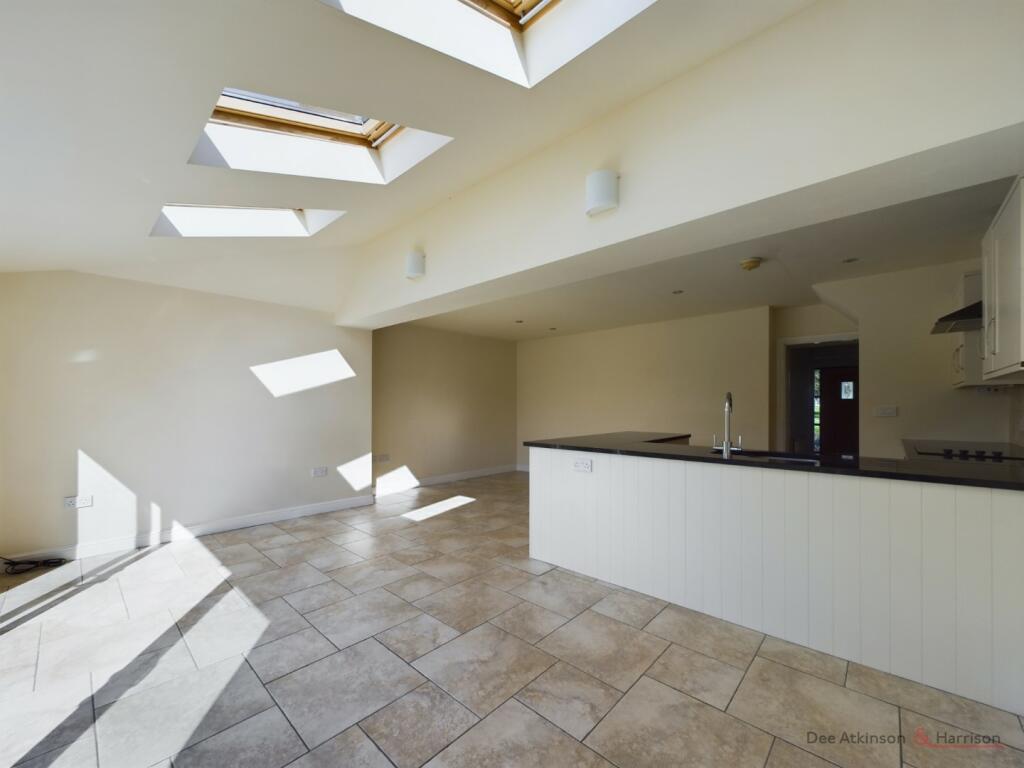 Kitchen/Diner/Living Area