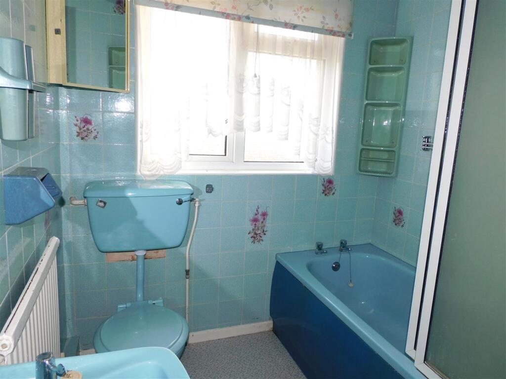 20 BHL bath.JPG