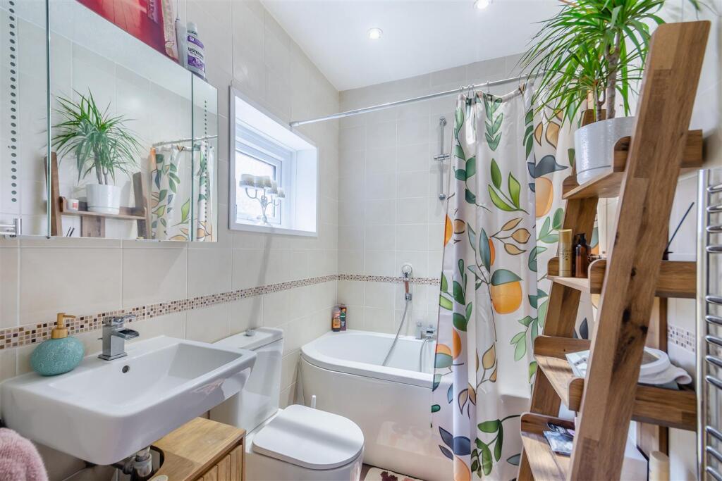 8658748-interior13.jpg