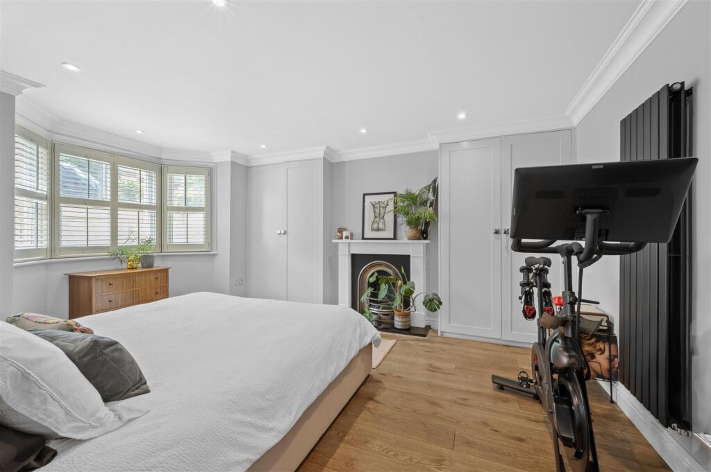 Garden Flat, 29, Homefield Road London6.jpg