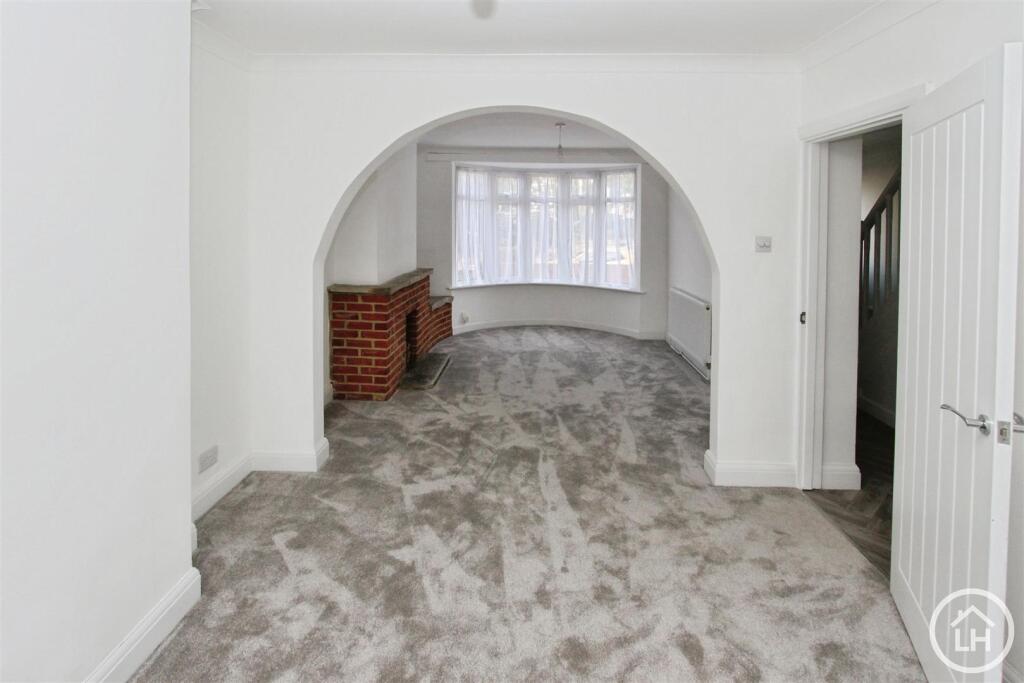 Lounge / Dining Room